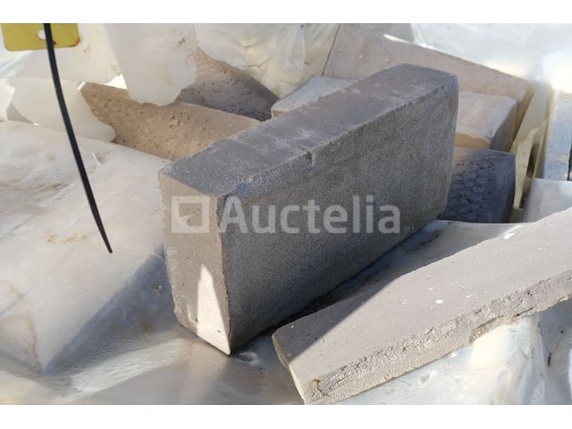 300 Java-blokken – foto 2 – kavel bij Auctelia, Paliseul