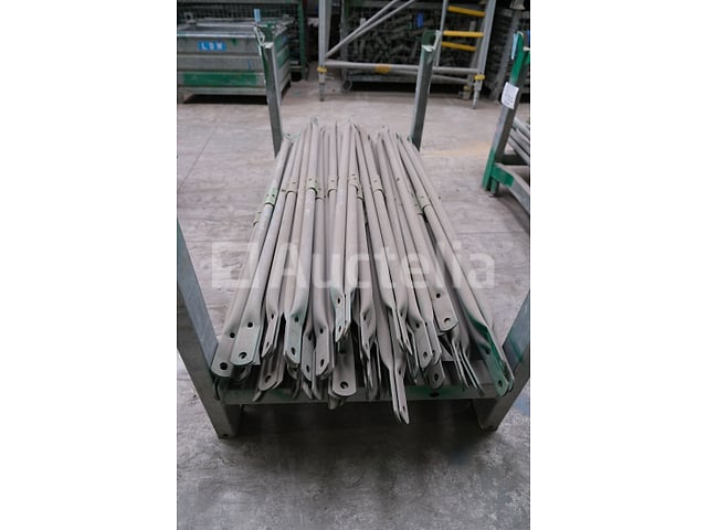 32 Doka 12.100 diagonale rails – foto 2 – kavel bij Auctelia, Machelen