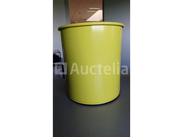 34 afvalemmers(vuilbakken) uit staal – foto 4 – kavel bij Auctelia, Merelbeke-Melle