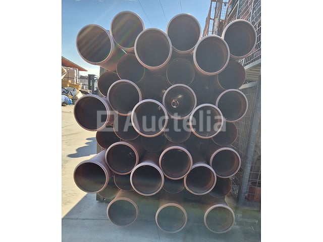 39 baksteenrode PVC-buizen met sleeves – foto 2 – kavel bij Auctelia, Walcourt