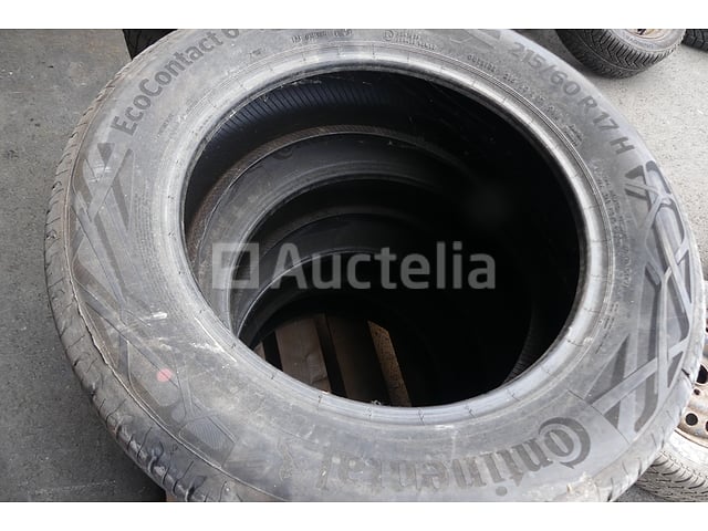 4 Banden – foto 2 – kavel bij Auctelia, Fauvillers