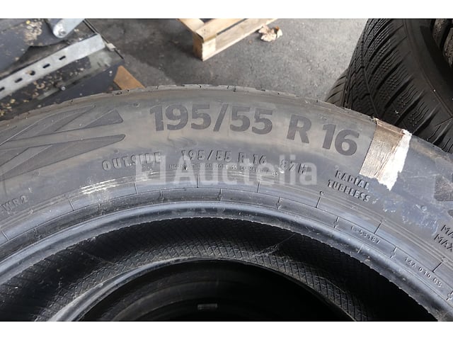 4 Banden – foto 3 – kavel bij Auctelia, Fauvillers