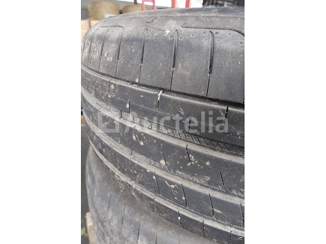 4 Banden – foto 6 – kavel bij Auctelia, Fauvillers