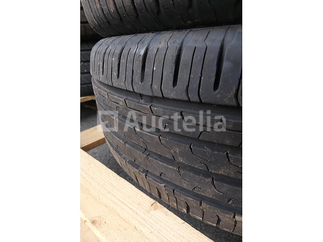 4 Banden – foto 9 – kavel bij Auctelia, Fauvillers