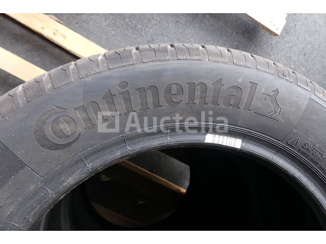 4 Banden – foto 2 – kavel bij Auctelia, Fauvillers