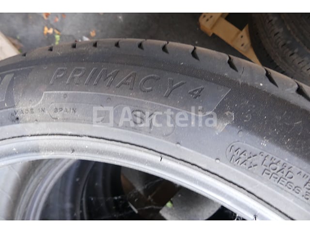 4 Banden – foto 6 – kavel bij Auctelia, Fauvillers