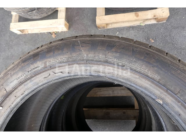 4 Banden – foto 3 – kavel bij Auctelia, Fauvillers