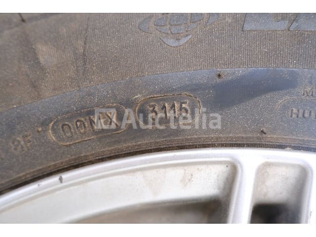 4 banden op Michelin Latitude Alpin lichtmetalen velgen – foto 4 – kavel bij Auctelia, Havelange