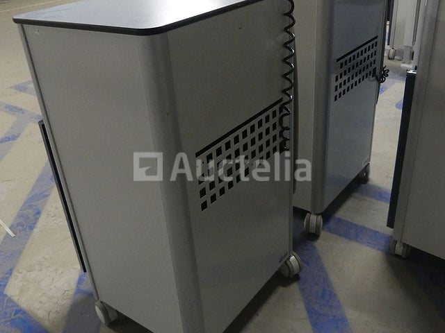 4 Diverse nachtkastjes – foto 5 – kavel bij Auctelia, Tournai