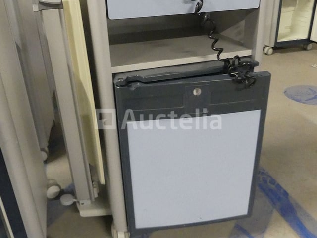 4 Diverse nachtkastjes (Lot 036 bis) – foto 2 – kavel bij Auctelia, Tournai