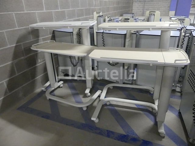 4 Haelvoet nachtkastjes (kavel 037 bis) – foto 7 – kavel bij Auctelia, Tournai