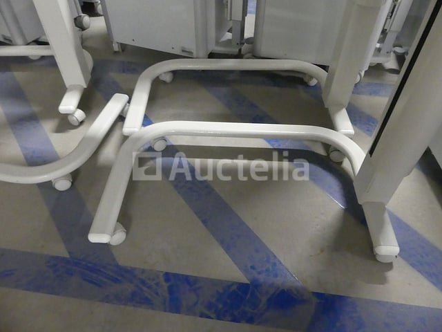 4 Haelvoet nachtkastjes (kavel 037 bis) – foto 9 – kavel bij Auctelia, Tournai