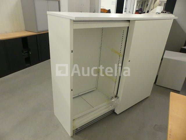 4 kasten met 2 schuifdeuren – foto 2 – kavel bij Auctelia, Saint-Gilles