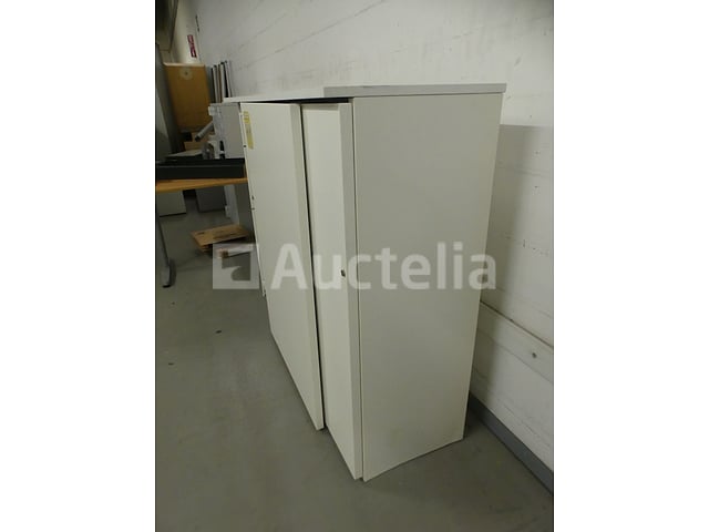 4 kasten met 2 schuifdeuren – foto 4 – kavel bij Auctelia, Saint-Gilles
