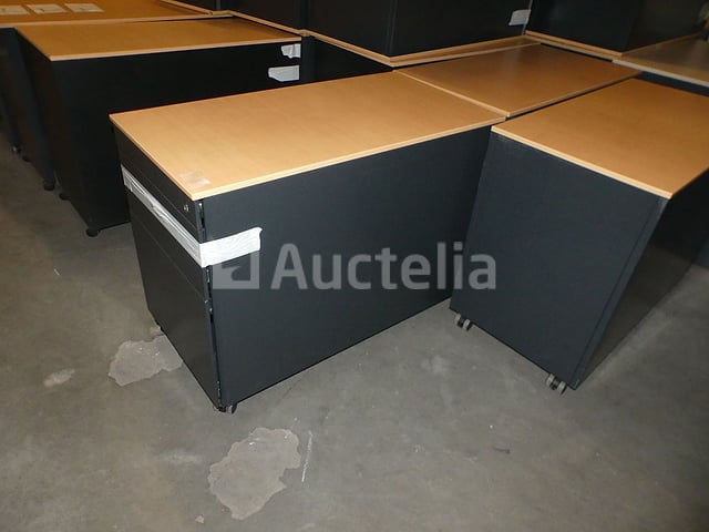 4 ladeunits – foto 3 – kavel bij Auctelia, Saint-Gilles