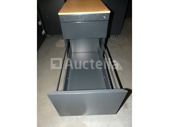 4 ladeunits – foto 4 – kavel bij Auctelia, Saint-Gilles