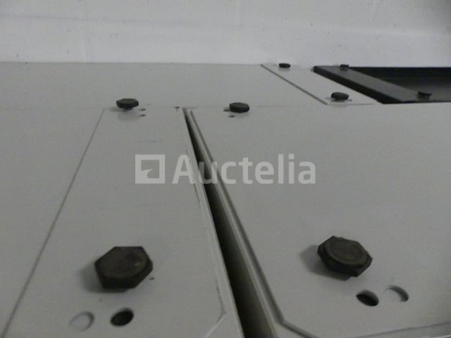 4 Lage kasten met luiken – foto 7 – kavel bij Auctelia, Saint-Gilles