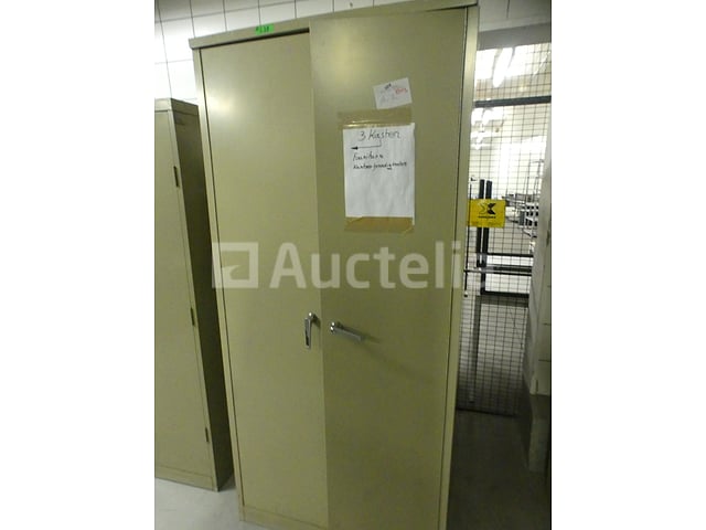 4 metalen kasten met 2 deuren – foto 7 – kavel bij Auctelia, Saint-Gilles