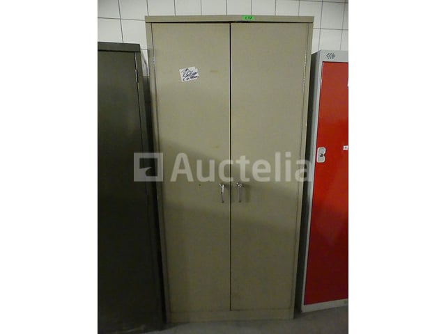 4 metalen kasten met 2 deuren – foto 2 – kavel bij Auctelia, Saint-Gilles