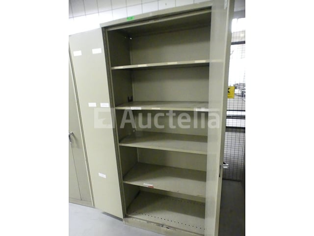 4 metalen kasten met 2 deuren – foto 9 – kavel bij Auctelia, Saint-Gilles