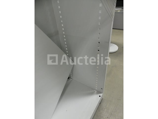 4 Metalen plankkasten – foto 6 – kavel bij Auctelia, Saint-Gilles