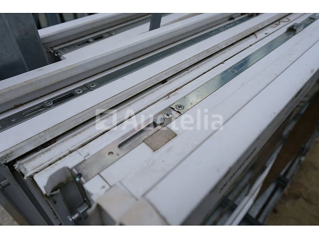 4 PVC Chassis – foto 4 – kavel bij Auctelia, Paliseul