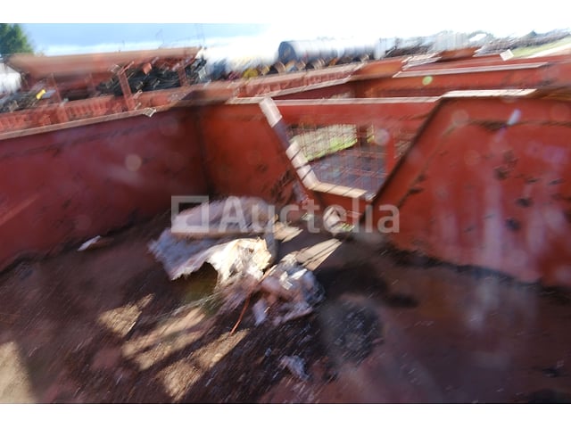4 stapelbare metalen bakken – foto 3 – kavel bij Auctelia, Antwerpen