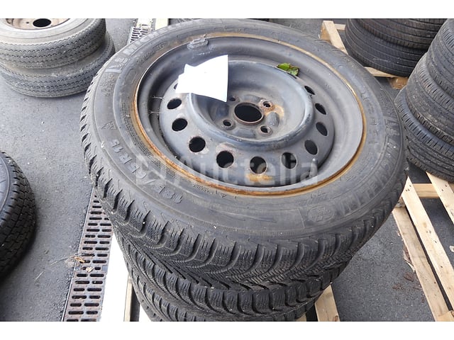 4 Velgbanden – foto 2 – kavel bij Auctelia, Fauvillers