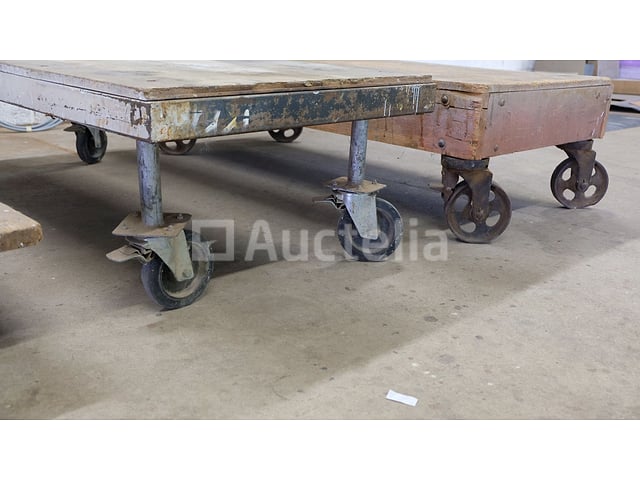 4-wielige transportwagens van rubber of metaal – foto 5 – kavel bij Auctelia, Sankt Vith