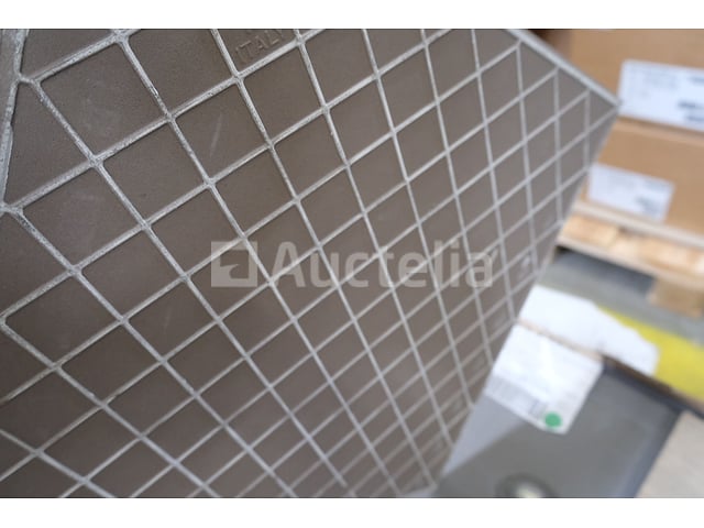 40 tegels 45x45 sintesi flow 450 rook – foto 4 – kavel bij Auctelia, Paliseul