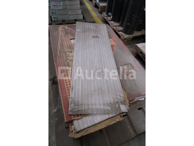 40 tegels 90x30 Bella Casa – foto 2 – kavel bij Auctelia, Paliseul