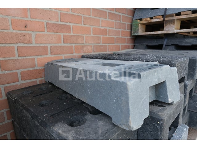 45 composietbodems voor bouwbarrières type Heras – foto 3 – kavel bij Auctelia, Machelen