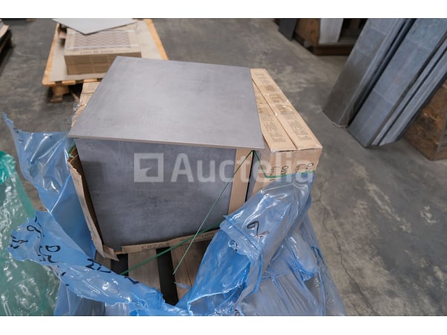 48 tegels 45X45 – foto 2 – kavel bij Auctelia, Paliseul