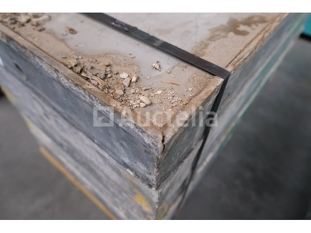 5 bekistingspanelen 135X60 Framax – foto 3 – kavel bij Auctelia, Machelen