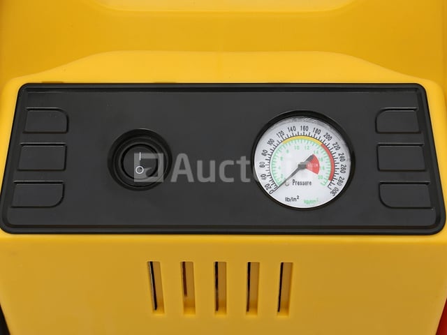 5-in-1 starter - multifunctioneel apparaat - KRAFT&DELE starter, compressor, zaklamp – foto 3 – kavel bij Auctelia, Aye