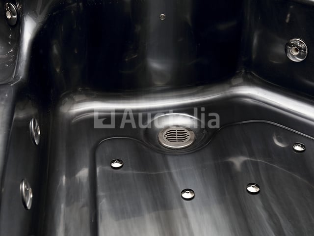 5 Persoons Outdoor Spa 208x208 cm incl. 2 ligbedden - Cloudy black bad / Antraciete zijkant – foto 3 – kavel bij Auctelia, Tholen