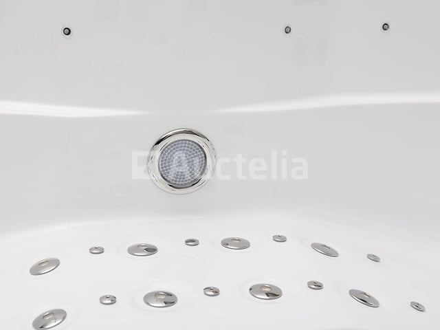 5 Persoons Outdoor Spa 208x208 cm incl. 2 ligbedden - Wit bad / Mahonie kleur zijkant – foto 9 – kavel bij Auctelia, Tholen