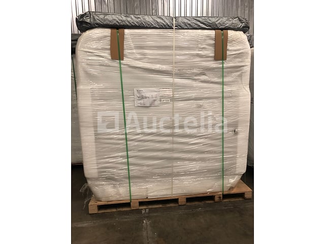 5 Persoons Outdoor Spa 208x208 cm - incl. 2 ligbedden - Wit bad / Naturel houten kleur zijkant – foto 9 – kavel bij Auctelia, Tholen
