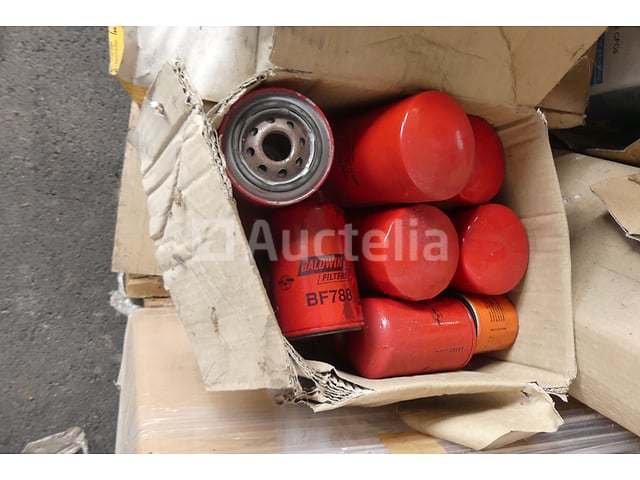 50 oliefilters voor auto of vrachtwagen – foto 4 – kavel bij Auctelia, Fauvillers