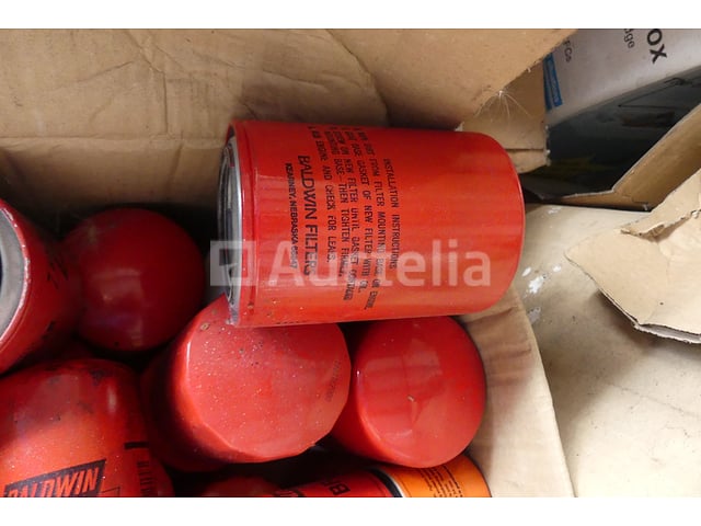 50 oliefilters voor auto of vrachtwagen – foto 5 – kavel bij Auctelia, Fauvillers