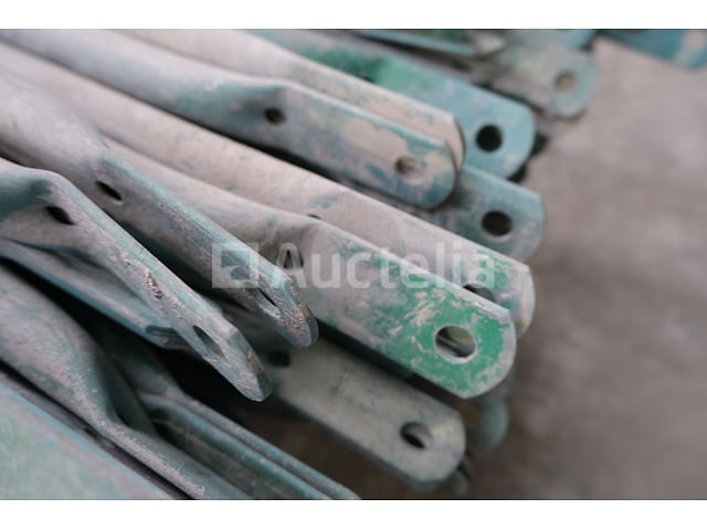 57 Doka 9.150 diagonale balken – foto 3 – kavel bij Auctelia, Machelen