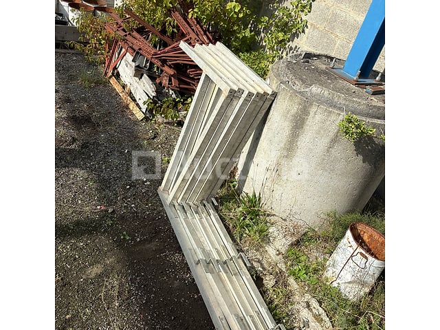 6 Bekistingselementen – foto 2 – kavel bij Auctelia, Gembloux