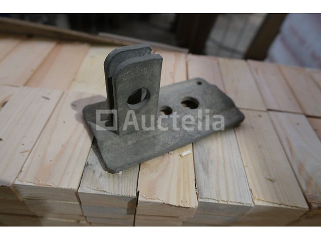 60 bekistingsbevestigingen – foto 3 – kavel bij Auctelia, Chaudfontaine