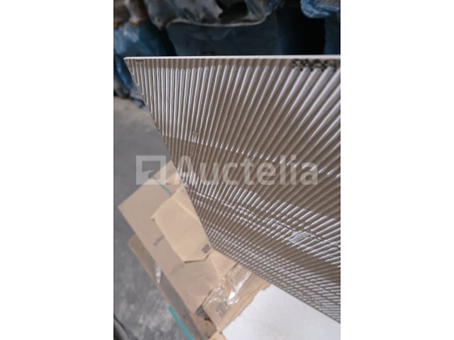 64 tegels 60X60 Grespania – foto 5 – kavel bij Auctelia, Paliseul