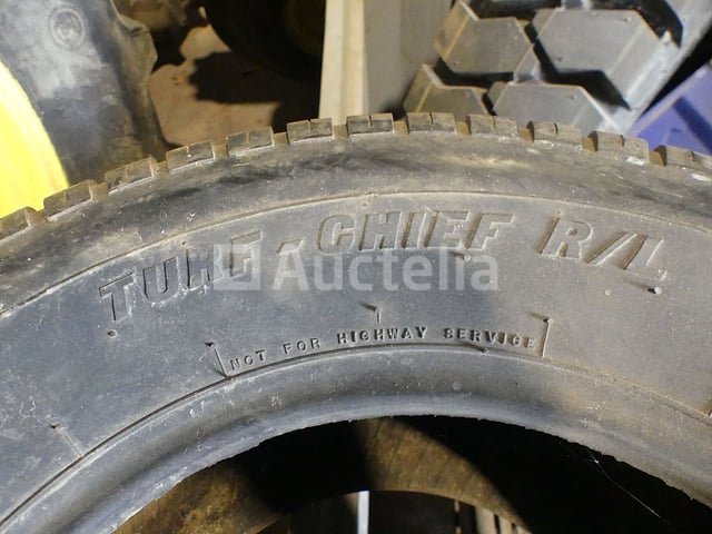 7 Banden – foto 5 – kavel bij Auctelia, Binche