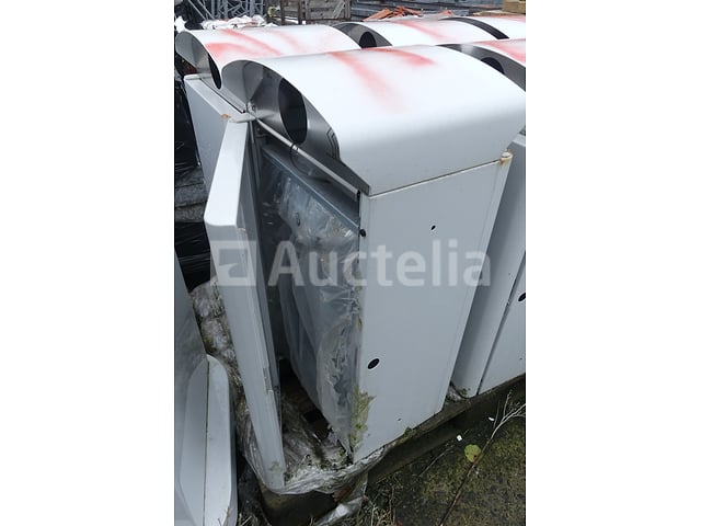 7 Metalen stedelijke bakken – foto 4 – kavel bij Auctelia, Merelbeke-Melle