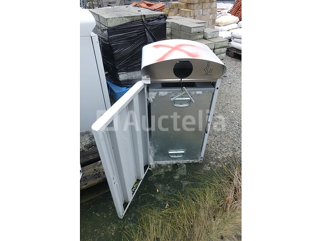7 Metalen stedelijke bakken – foto 6 – kavel bij Auctelia, Merelbeke-Melle