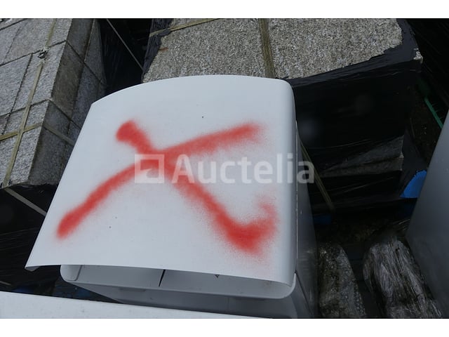 7 Metalen stedelijke bakken – foto 2 – kavel bij Auctelia, Merelbeke-Melle
