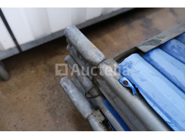 7 Solide constructiebarrières – foto 5 – kavel bij Auctelia, Chaudfontaine