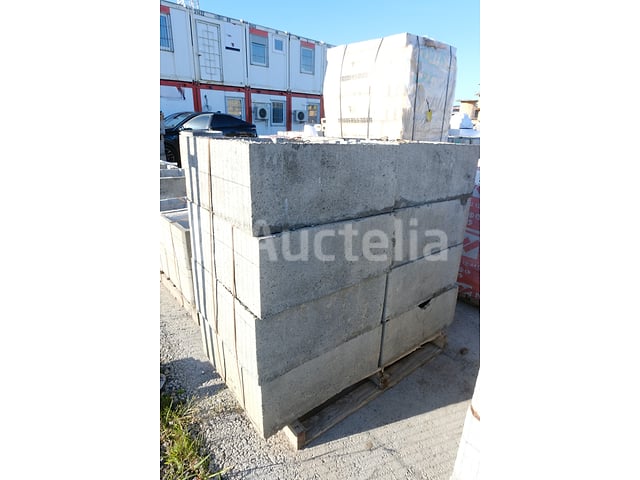 8 betonnen inspectiekamers 72x72x30 – foto 3 – kavel bij Auctelia, Paliseul